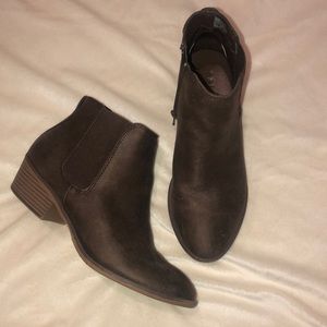 Brown suede ankle booties